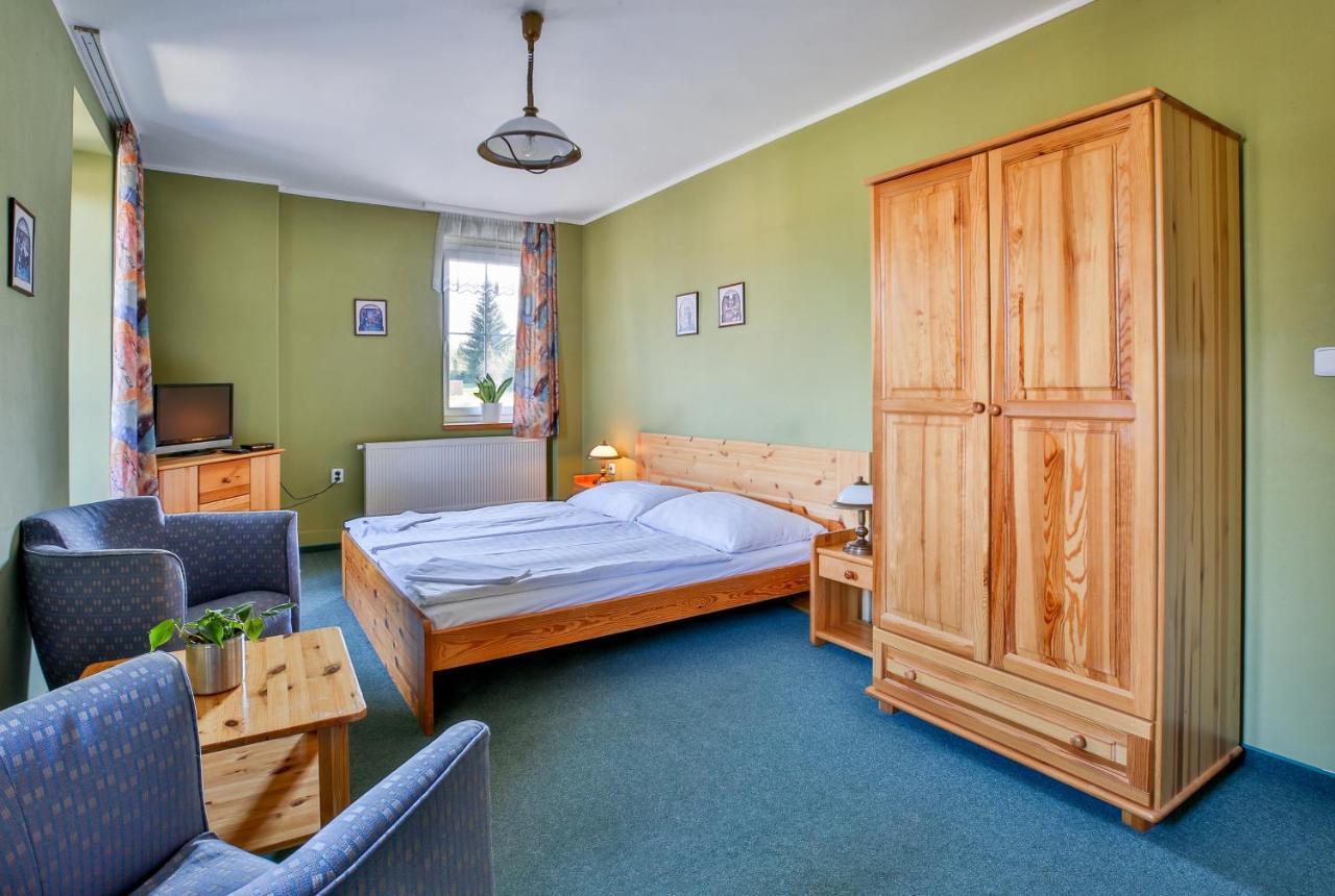 Penzion Vyton Hotel Predni Vyton Exterior photo